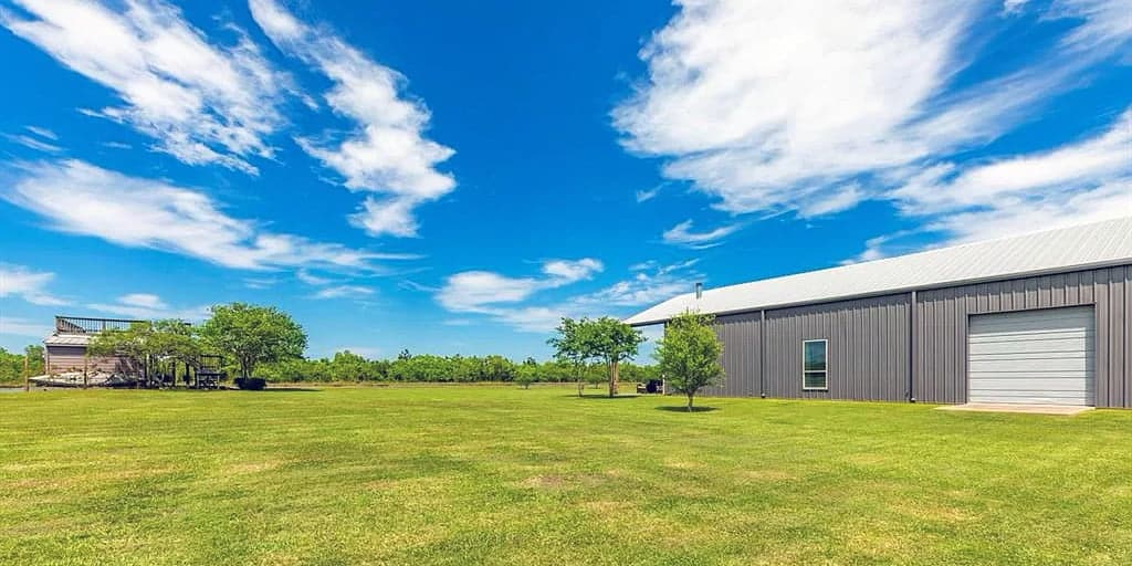 Waterfront Barndo With Boat House in Beaumont, ,TX For Sale