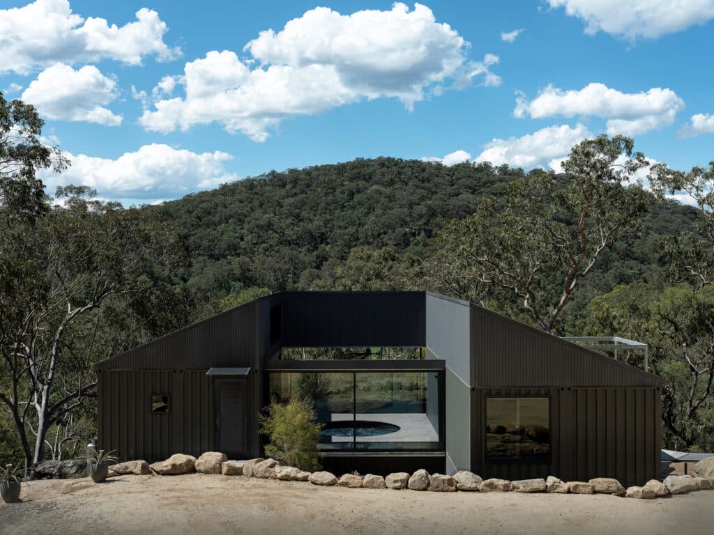 metal courtyard houses