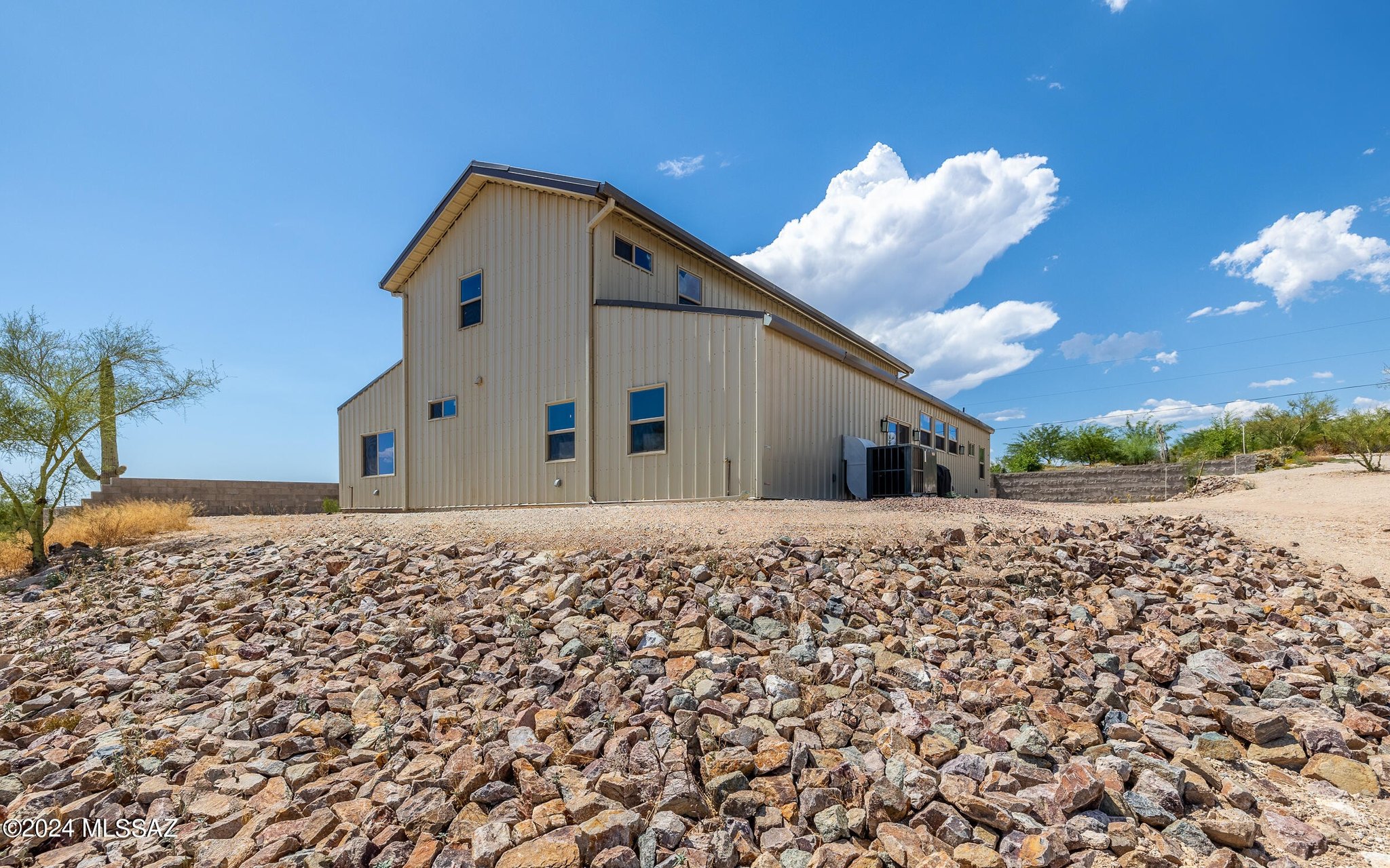 Tucson Arizona barndominium for sale